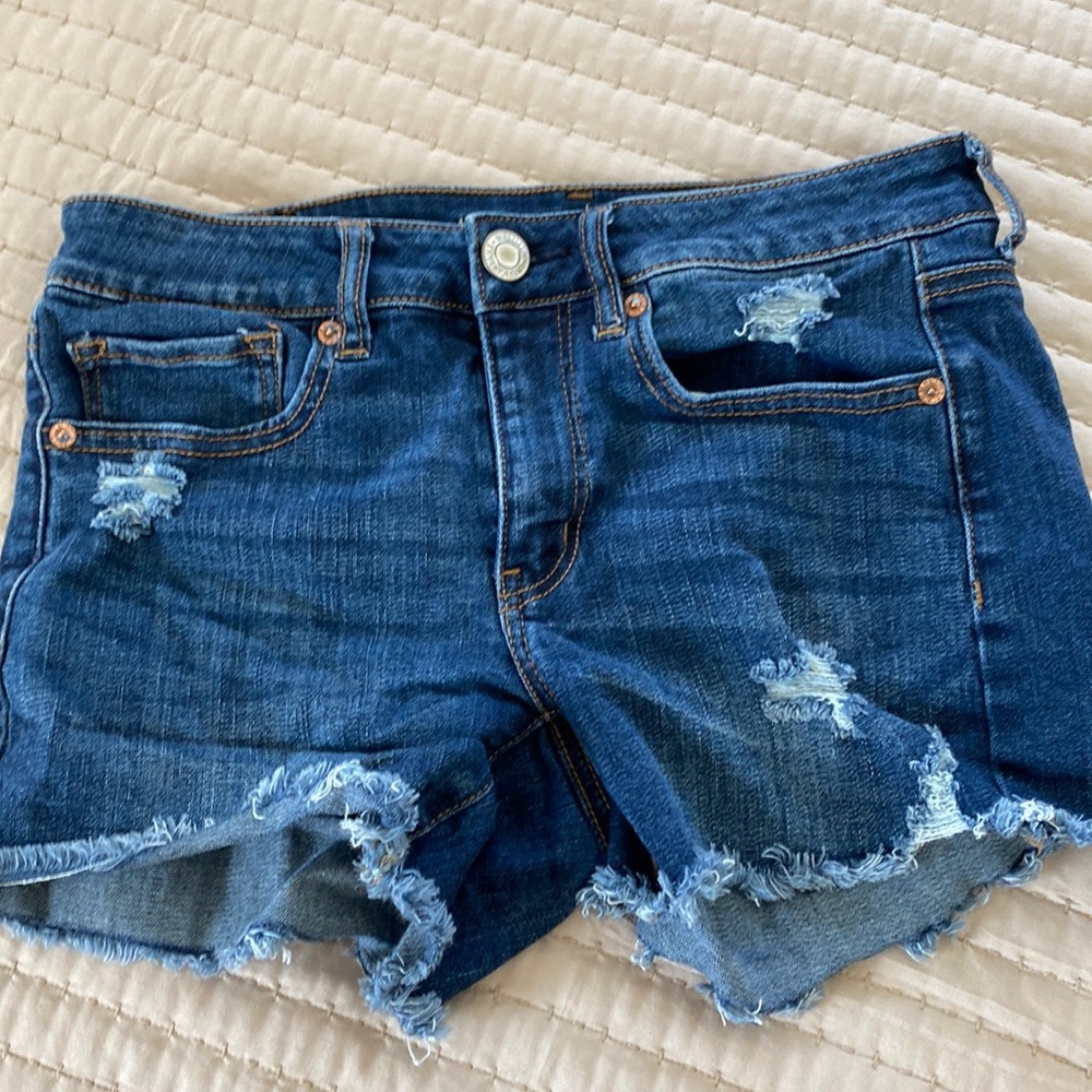 American MIDI super stretch denim shorts.